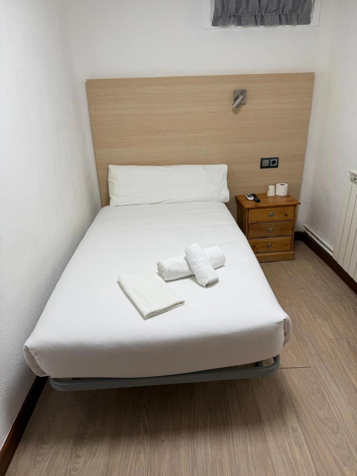 Pension Casa Otano Pamplona Luaran gambar